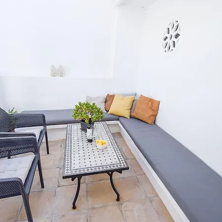 La Orza, Luxury Center Townhouse With Pool And Parking Hansonholiday Holiday home *