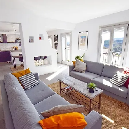 La Orza, Luxury Center Townhouse With Pool And Parking Hansonholiday Holiday home
