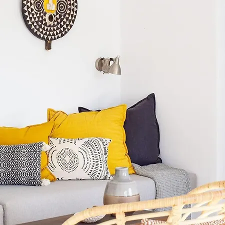 La Orza, Luxury Center Townhouse With Pool And Parking Hansonholiday Holiday home *